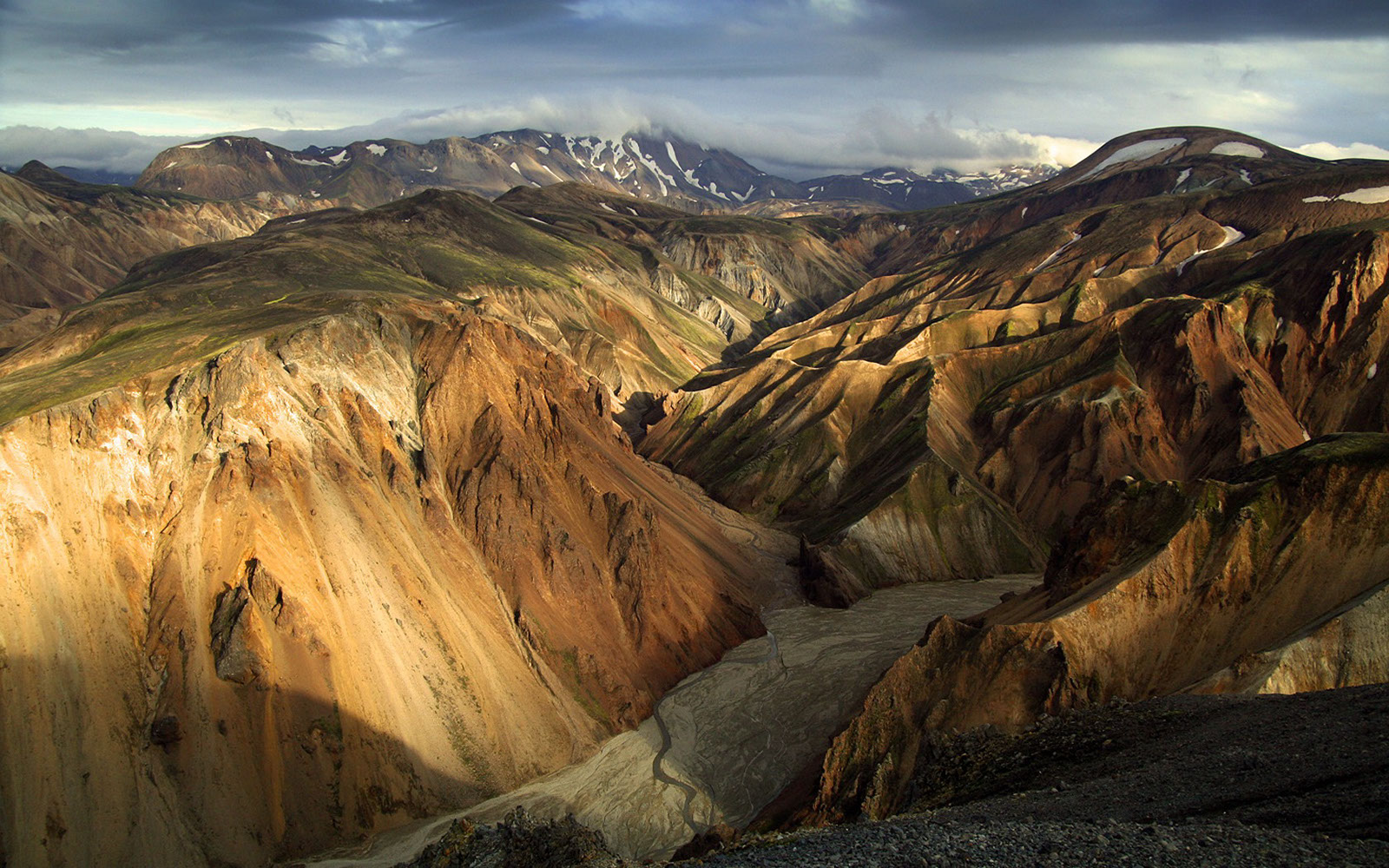 Earth-Mountain-38622