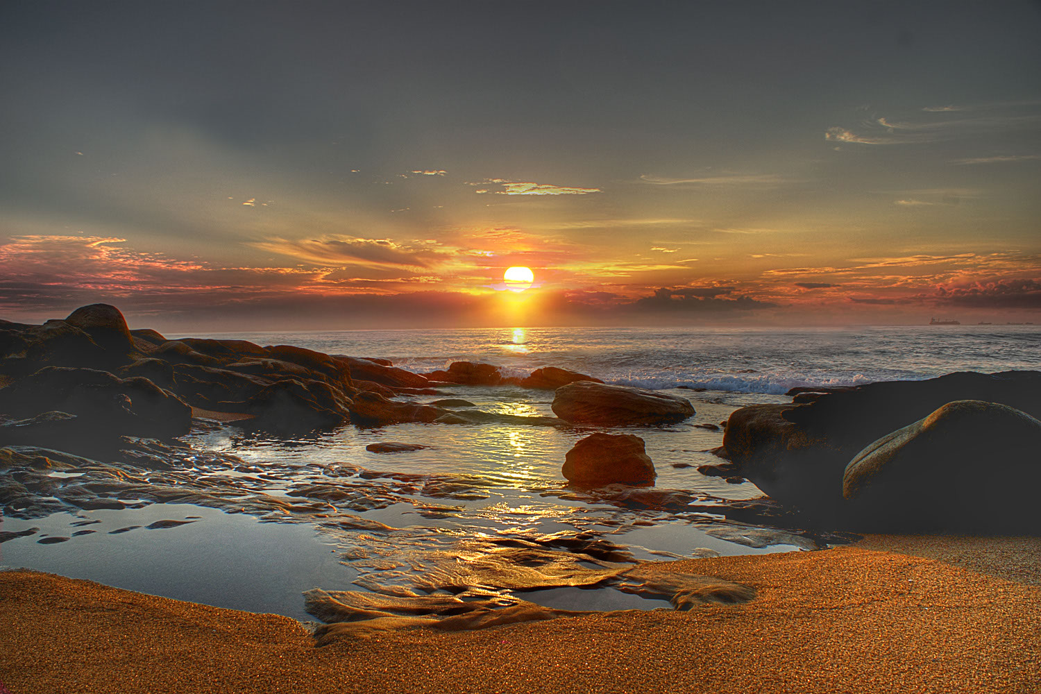 Earth-Sunset-22040