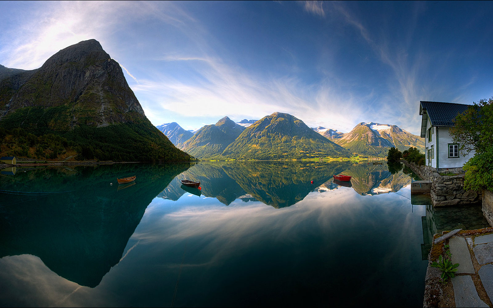 Earth-Water-44075